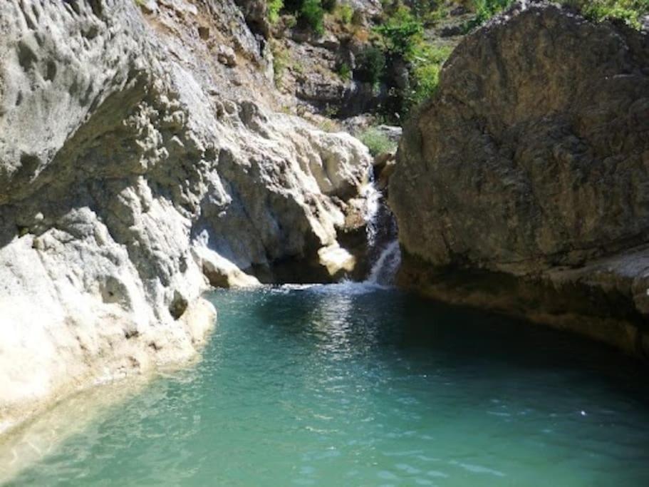 Montclar-sur-Gervanne Gite Le Chaudron 1 A 7Pers Avec Piscine 빌라 외부 사진